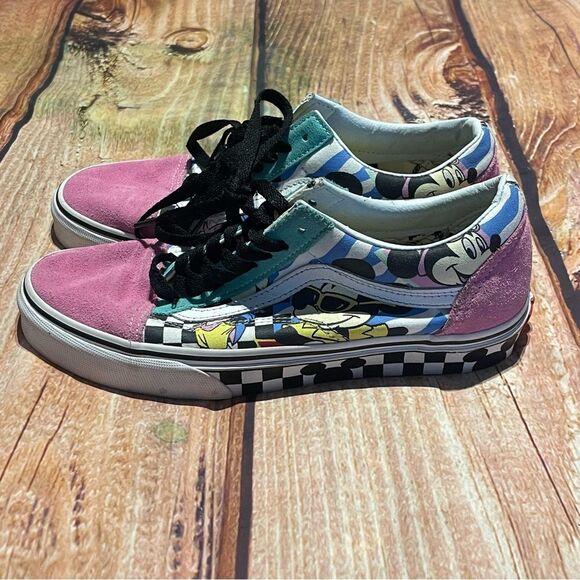 Vans Old Skool Disney Mickey Mouse Size 6.5 men's Size 8 women's Preowned - Picture 1 of 7
